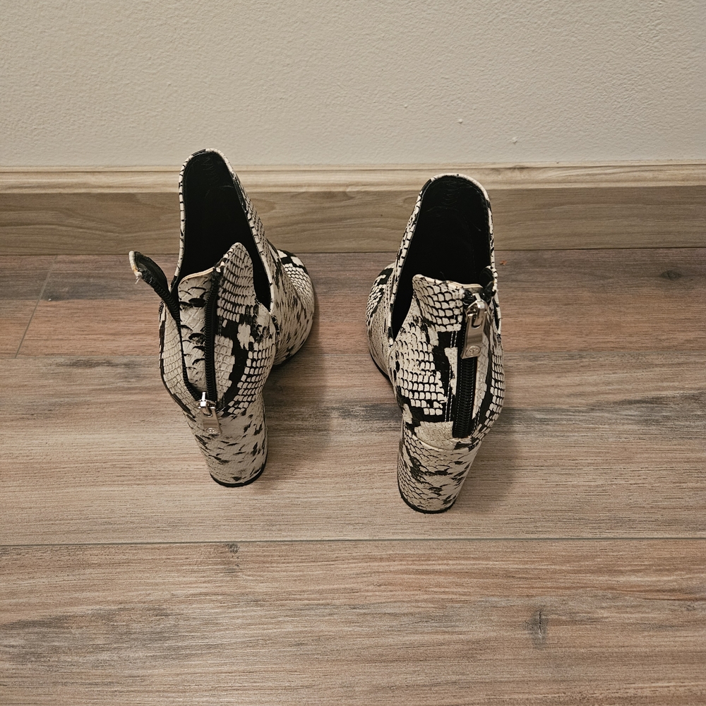Chic Snakeskin Pattern Ankle Booties - image 3